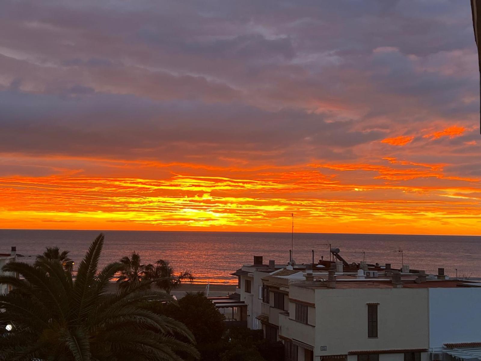 Apartamento Mediterraneo Tranquilo Y Familiar Apartment Valencia Bagian luar foto